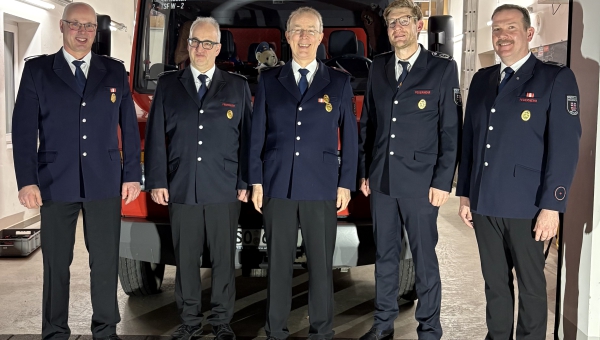 Frischer Wind aus der Jugend und eine besondere Ehrung für Werner Oel-Lammert